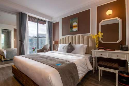 www.lavaguehotel.com