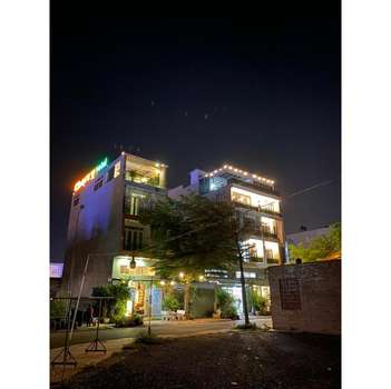 www.hotelbenluc.com
