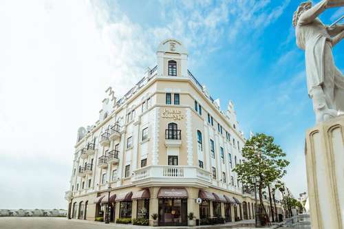 www.palettecollectshotel.com
