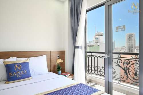 www.napolyhotel.vn