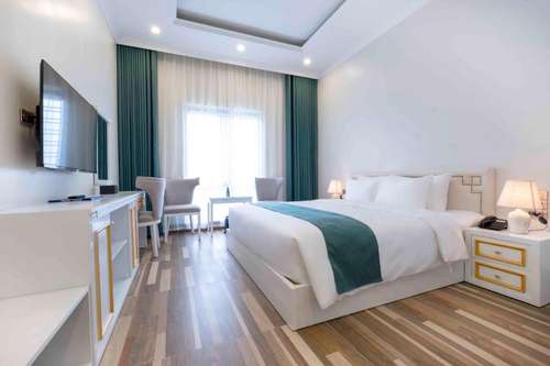 www.minhlonghotel.com