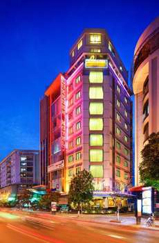 www.luxedenhotel.vn