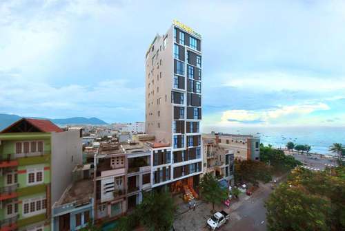 www.vythuyenhotel.com