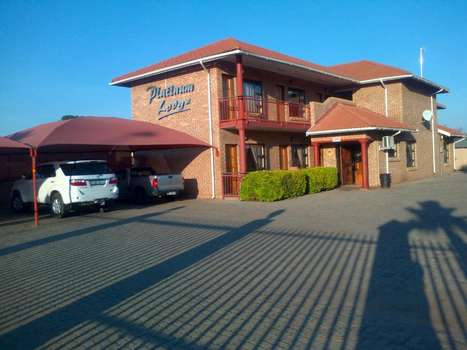 www.platinumlodge.co.za