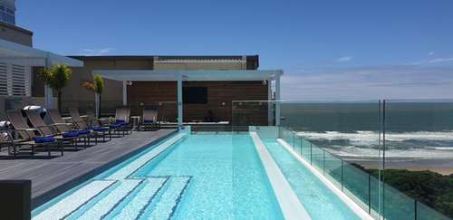 www.bluewatershotel.co.za