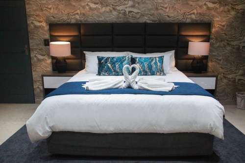 www.catosuites.co.za