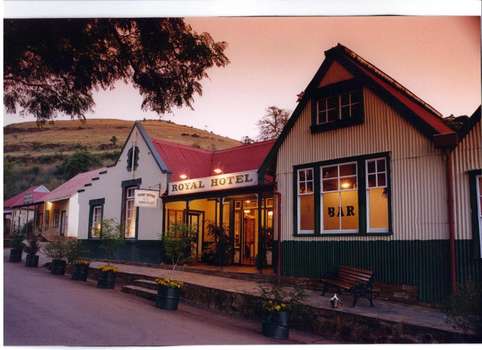 www.royalhotelpilgrims.co.za