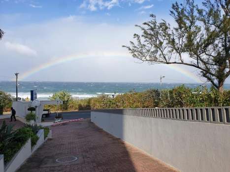 www.lamercybeachhotel.co.za