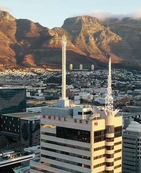 www.hotelsky.co.za
