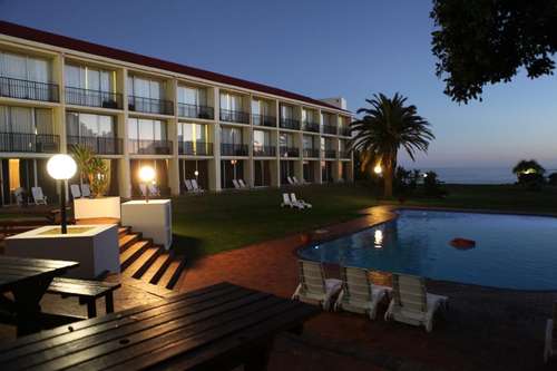 www.wildernessbeachhotel.com