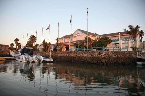 www.riverhotels.com