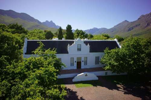 www.lanzerac.co.za