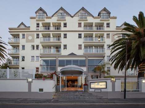 www.bantrybaysuitehotel.com