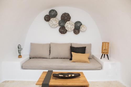 www.aterresantorini.com