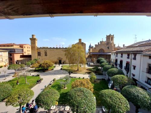 www.apartamentos-la-atalaya.com.es
