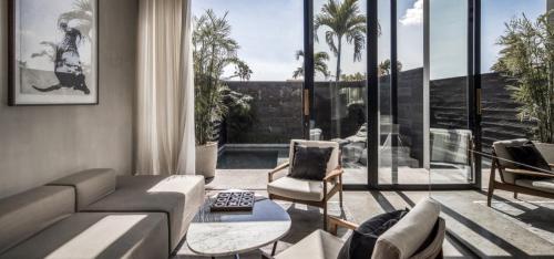 www.oxoliving.com