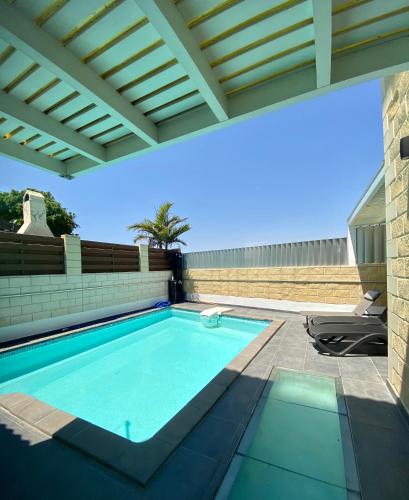 www.villa-ariella.com