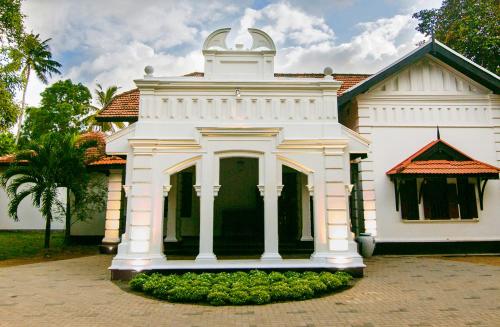 www.theescapebranson.com