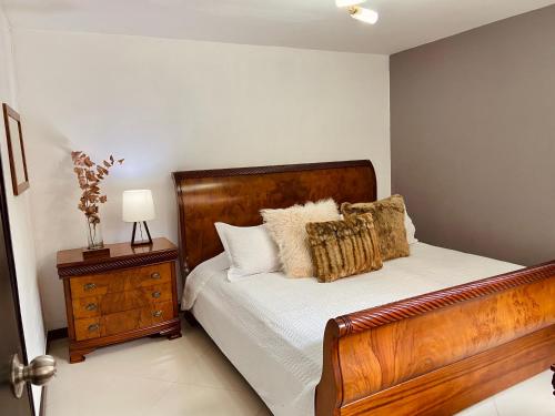 www.hotels-medellin.com