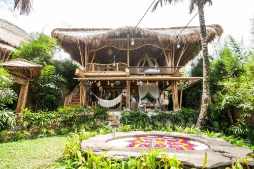 www.magichillsbali.com