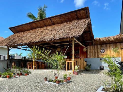 www.hostelone.com