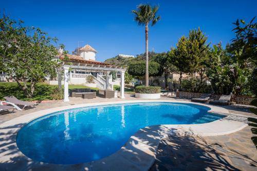 www.residenceabbaurci.it