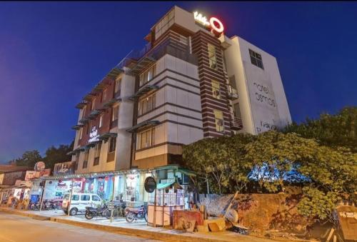 www.hotelcosmovalencia.com