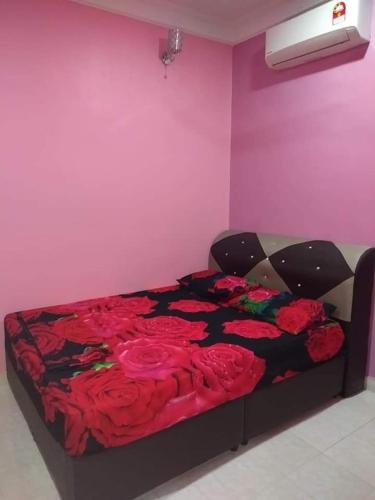 www.homestaykotadamansara.com