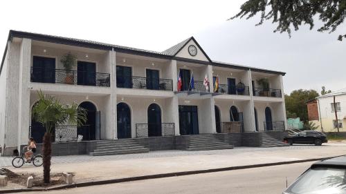 www.tridenthotels.com