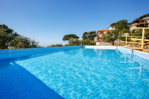 www.bayviewvillas.bg