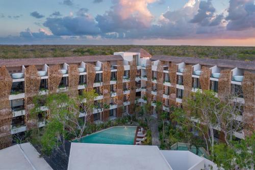 www.jadetulumhotel.com