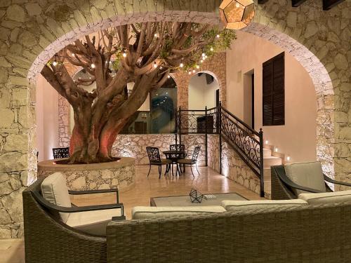 www.hotelraghunathjammu.com