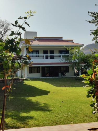 www.resortinudaipur.com