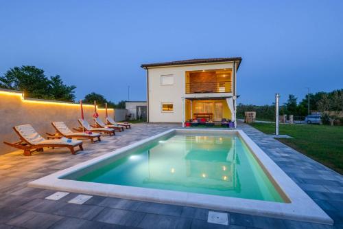 www.villakirkpinar.com