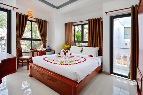 www.phakalanehotel.com