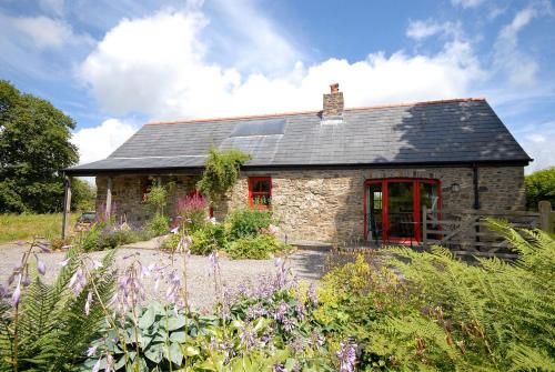 www.mycreeksidecottages.com