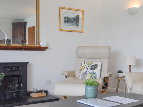www.themewsdaviotlodge.co.uk