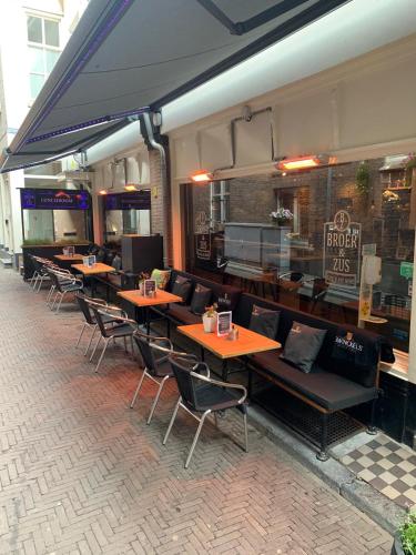 www.hotelkrishnaresidency.co.in