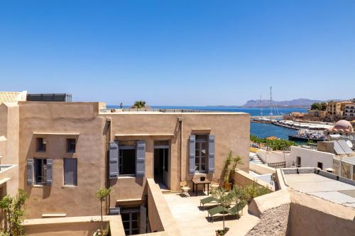 www.azade-chania.com