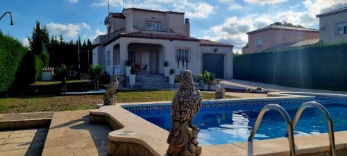 www.villarosacefalu.com
