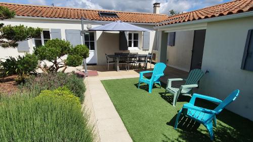 www.location-villa-tizzano.com
