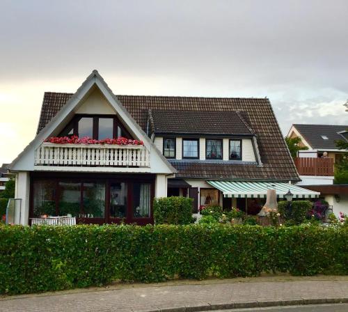 www.bassin-buesum.de
