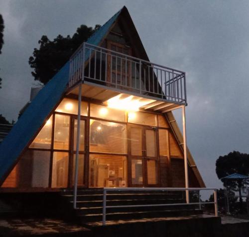 www.woodsvillakasauli.com