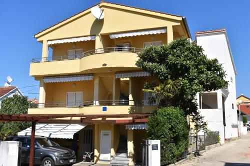 www.villafrancozadar.com