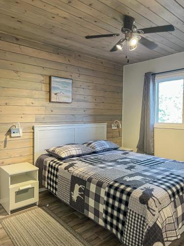 www.ahmiclakeresort.com