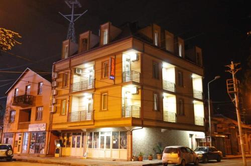 www.duckcreekvillageinn.com