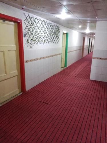 www.hotelgoldentulippurnea.com