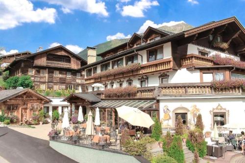 www.hotelholiday-m.com