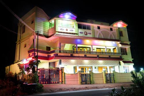 www.aeroticindia.com