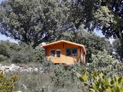 www.location-chalet-ardeche.com
